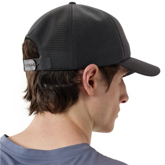 Arc'teryx Bird Word Trucker Curved Hat Unisex - Picture 3 of 7